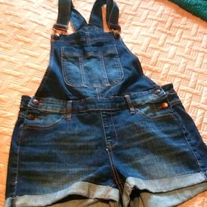Overall shorts